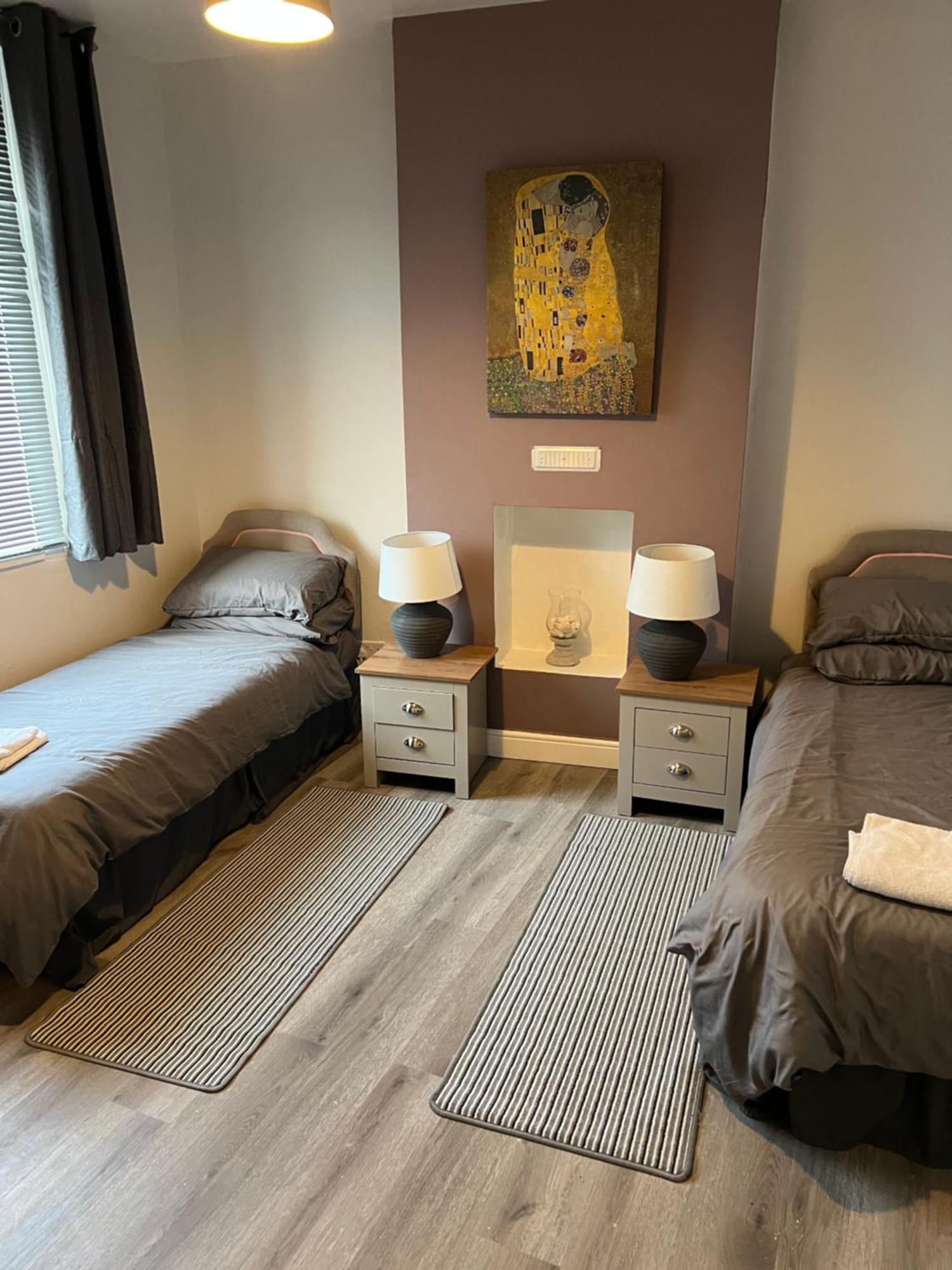 2 Bedroom Town Apartment Ipswich Eksteriør billede